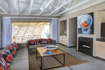 Scallop Guest Lodge