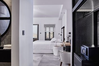 Liostasi Hotel & Suites