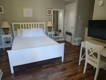 Inn On Onset Bay