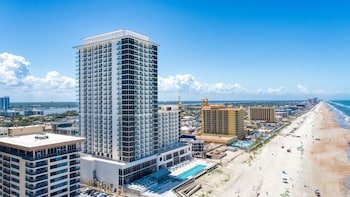 Daytona Grande Oceanfront Resort