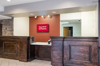 Red Roof Inn & Suites Biloxi