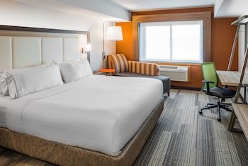 Holiday Inn Express & Suites South Lake Buena Vista