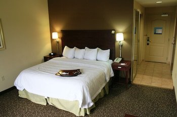 Hampton Inn & Suites West Point