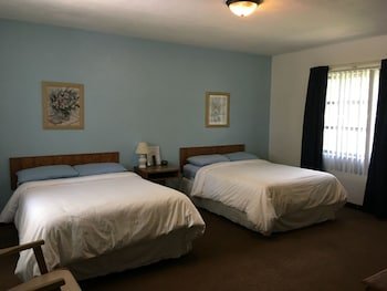 Cindy's Motel & RV Park