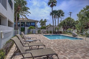 Siesta Sands Beach Resort