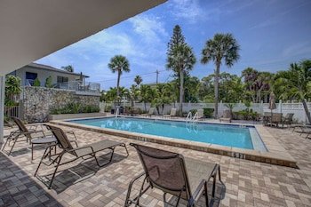 Siesta Sands Beach Resort