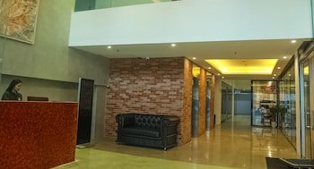 Wesfame Suites