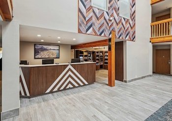 Edgewater Hotel