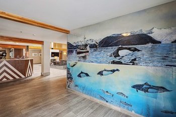 Edgewater Hotel