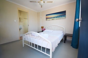 Caloundra  Backpackers