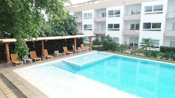 9 Bahias Condos
