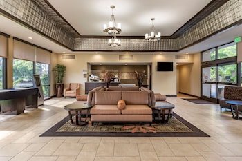 Best Western Plus Garden Court Inn