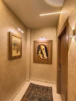 Discover Pyramids Inn