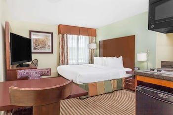 Ramada by Wyndham Carlyle