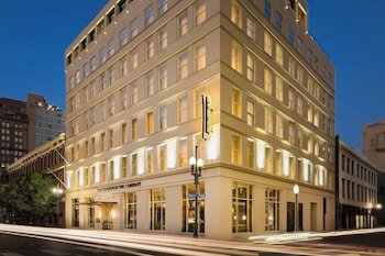 Fairfield Inn & Suites New Orleans Downtown/French Quarter Area