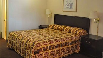 California Suites Motel