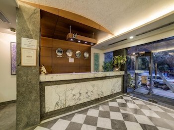 New Haven Hotel Greater Kailash by OYO