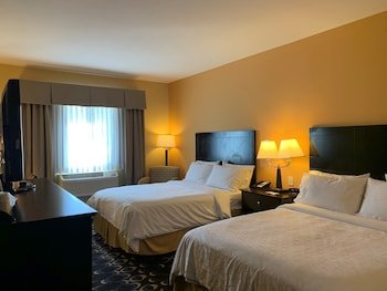 Holiday Inn Express & Suites Las Cruces North