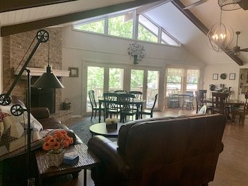 Lamb's Rest Inn B&B
