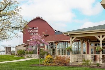 Fairfield Inn & Suites Fair Oaks Farms