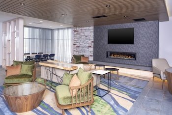 Fairfield Inn & Suites Fair Oaks Farms