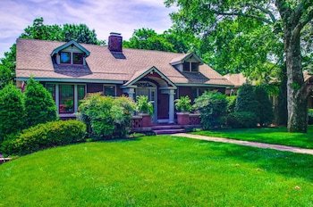 Belmont Blvd Bed And Breakfast