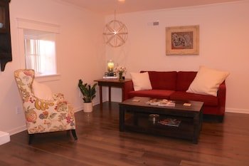 Belmont Blvd Bed And Breakfast