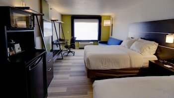 Holiday Inn Express Hotel & Suites Sioux Center