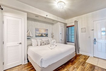 Carillon Beach Resort Inn