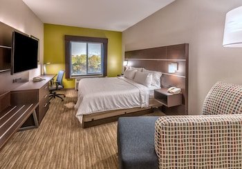 Holiday Inn Express Hotel & Suites Minden
