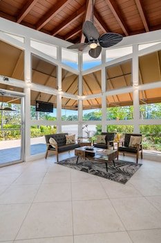 Fairways Inn Resort