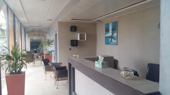 Retaj Moroni Hotel