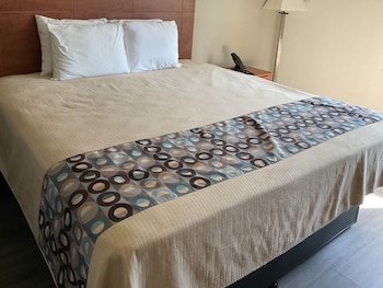 Americas Best Value Inn Putnam