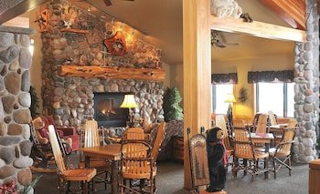 AmericInn by Wyndham Oswego