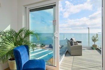 The Channel View Hotel