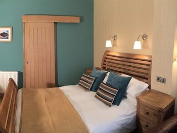 The Channel View Hotel