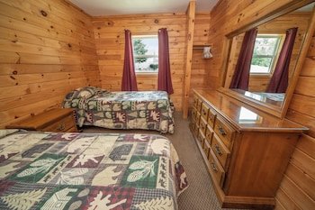 McEnaney's Lincoln Log Colony