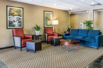 Comfort Suites