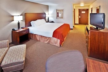 Holiday Inn Express Hotel & Suites Dubuque-West