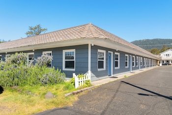 Spindrift Inn