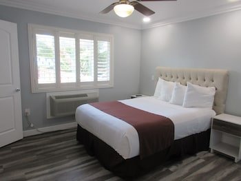 Lone Oak Lodge