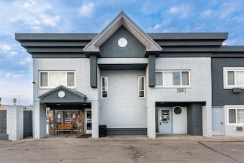 Travelodge by Wyndham Calgary South