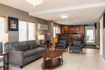 Travelodge by Wyndham Calgary South