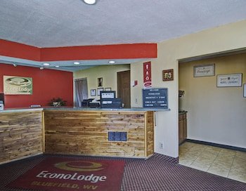Econo Lodge Near Bluefield College