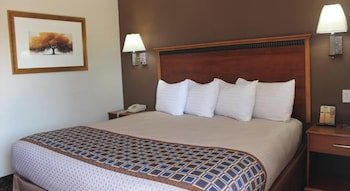 Travel Inn By OYO Omaha