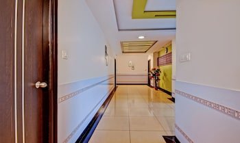 Hotel Raj Elegance