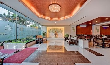 Hotel Raj Elegance