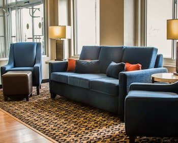 Comfort Inn & Suites Dimondale - Lansing
