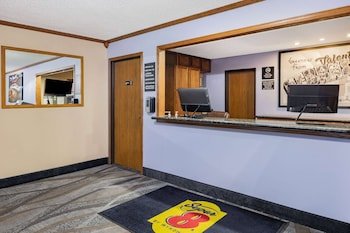 Super 8 by Wyndham Valentine NE