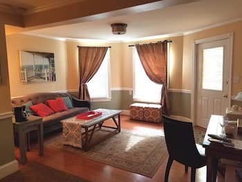 The Vandiver Inn